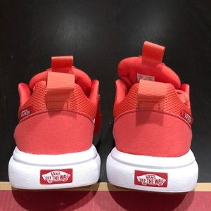 vans ultrarange coral